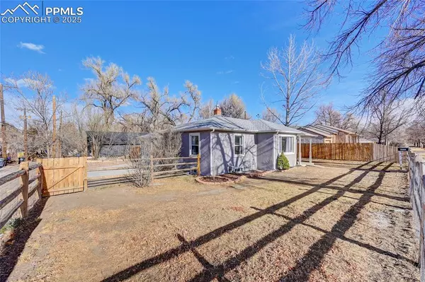 Colorado Springs, CO 80909,1220 E Bijou ST