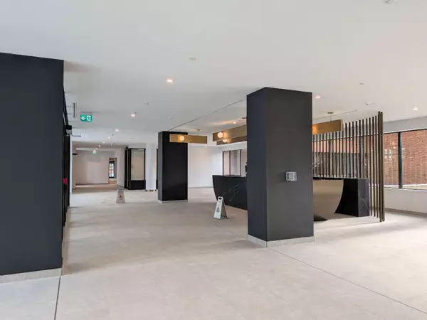 Toronto C13, ON M3C 0S4,1 Quarrington LN #1220