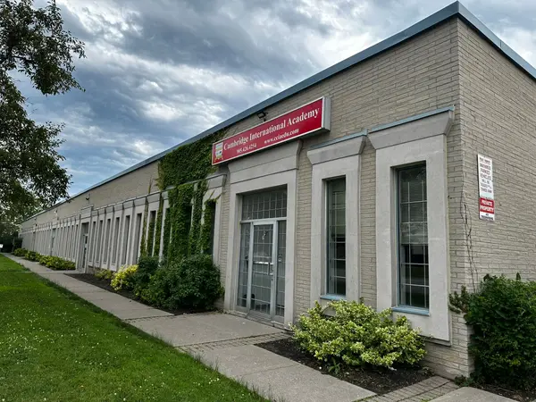 126 Commercial AVE #2, Ajax, ON L1S 2H5