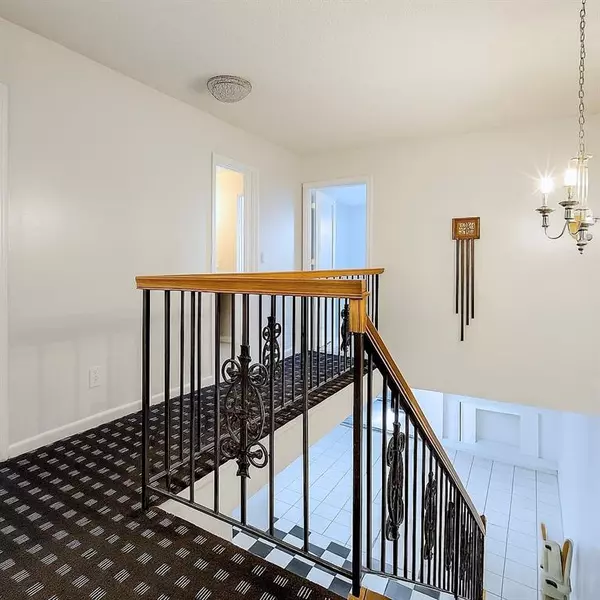 Hialeah, FL 33012,824 W 41st St #52