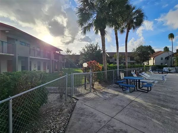Margate, FL 33063,5583 Courtyard Dr #5583