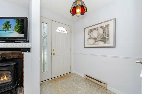 New Tecumseth, ON L0G 1W0,5 Pineview CT