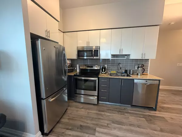 Markham, ON L3T 0C5,7171 Yonge ST #308