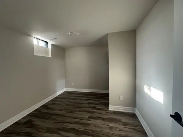 Mississauga, ON L5L 5A7,3366 Mulcaster RD #Basement