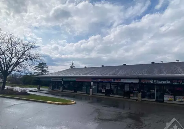 Orleans - Cumberland And Area, ON K1E 3E6,375 DES EPINETTES AVE