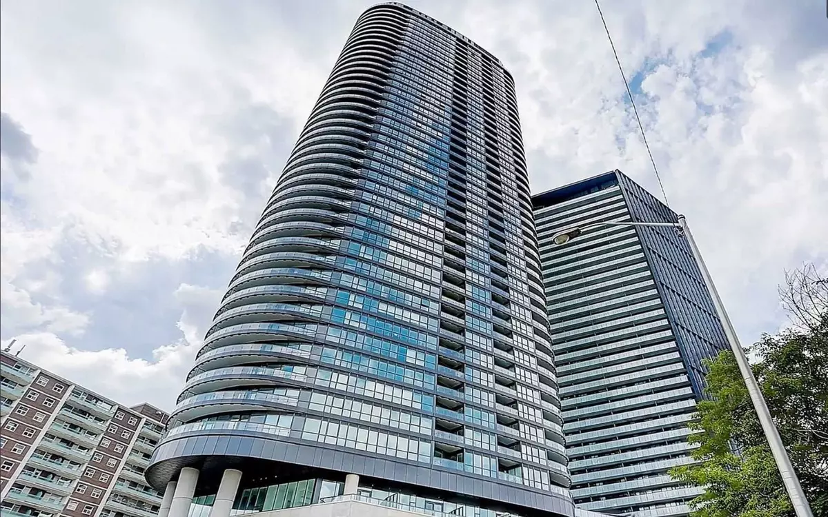 Toronto C08, ON M4W 0B3,585 Bloor ST E #3517