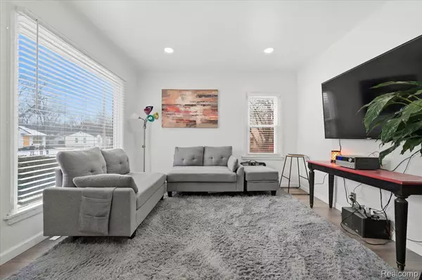 Detroit, MI 48235,19466 Oakfield ST