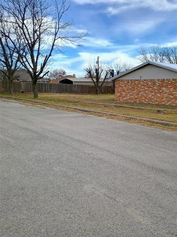 Hamilton, TX 76531,1303 E Boynton Street