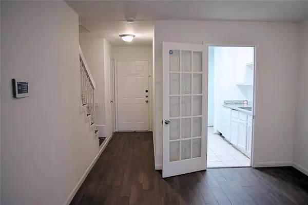 Fort Worth, TX 76133,7415 Kingswood Drive