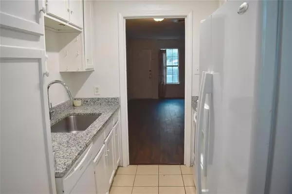 Fort Worth, TX 76133,7415 Kingswood Drive