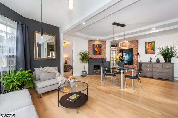 Montclair Twp., NJ 07042,21 Forest St