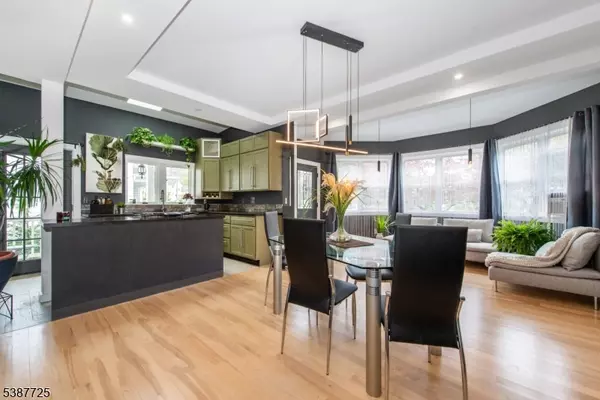 Montclair Twp., NJ 07042,21 Forest St