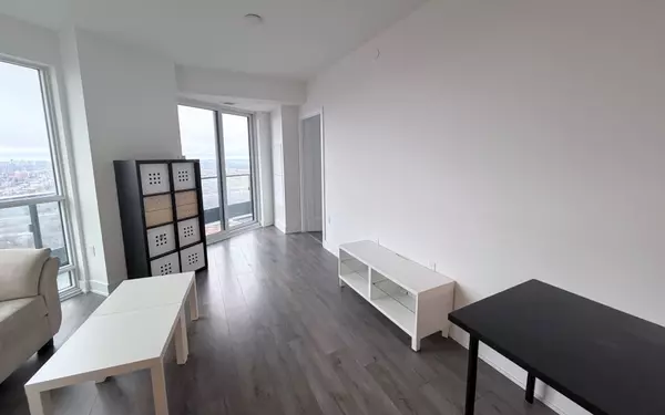 Toronto C08, ON M4W 0B3,585 Bloor ST E #3517