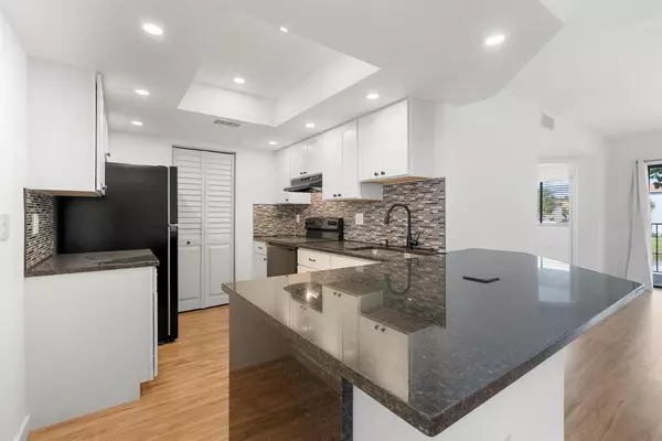 Coral Springs, FL 33071,9144 W Atlantic Blvd #823