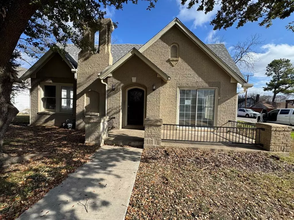 Cleburne, TX 76033,805 Prairie Avenue