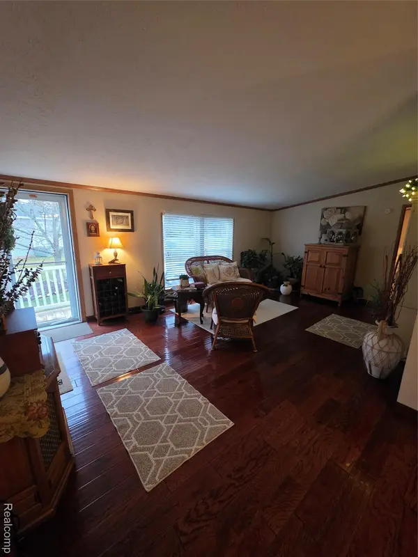 57483 Sawmill LN, Lenox Township, MI 48048