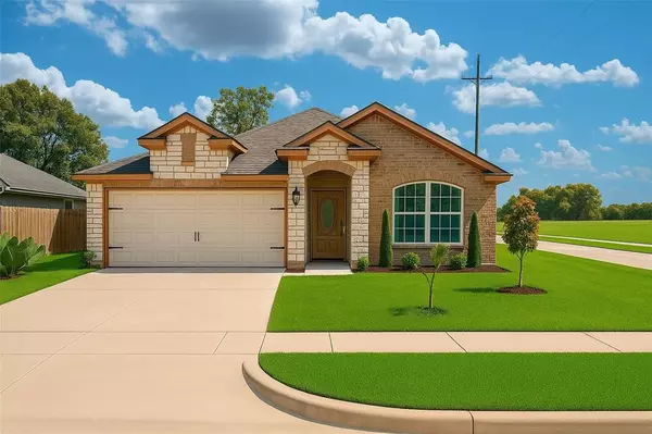 2900 Fitzhugh Avenue, Fort Worth, TX 76105