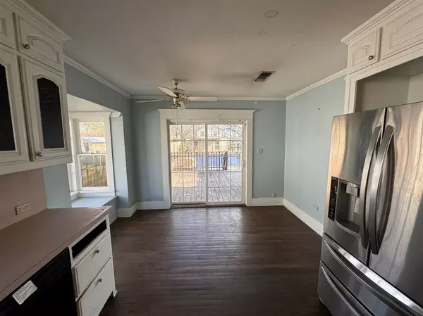 Cleburne, TX 76033,805 Prairie Avenue