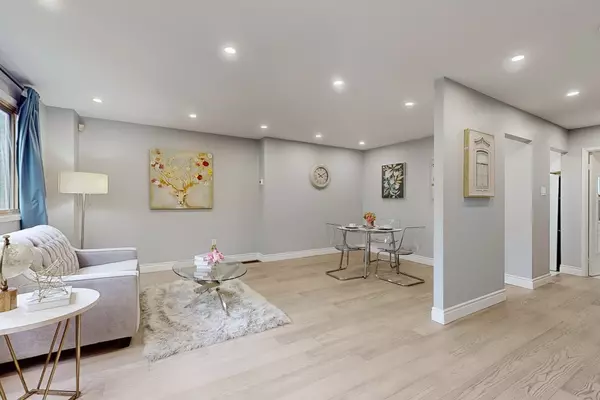 Toronto C15, ON M2H 2T2,10 Townsend RD