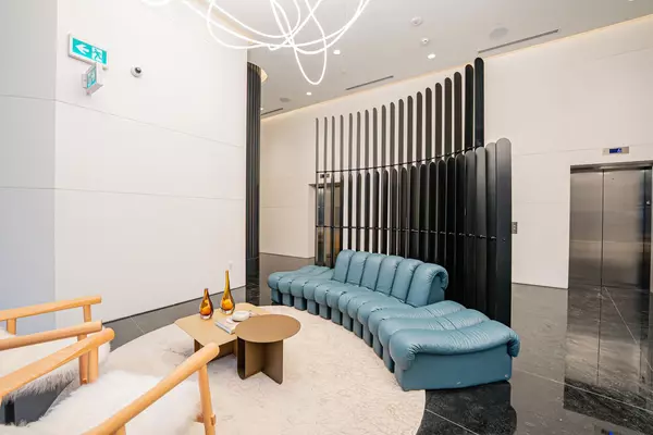 Toronto C01, ON M5T 1G2,280 Dundas ST W #PH 11