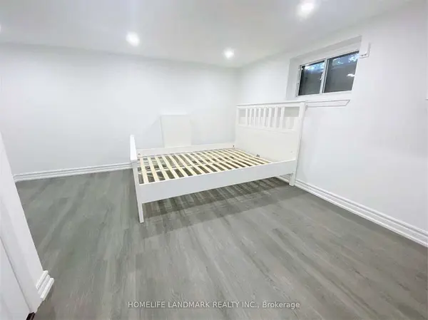 Toronto C02, ON M6G 2B6,840 Davenport RD