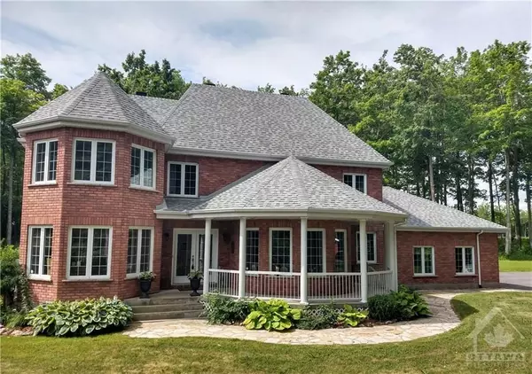 4926 JOHNSON RD, South Glengarry, ON K0C 2J0