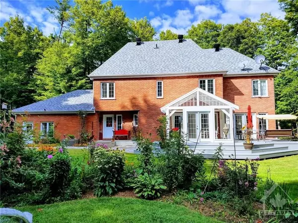 South Glengarry, ON K0C 2J0,4926 JOHNSON RD