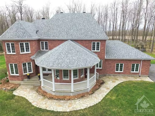 South Glengarry, ON K0C 2J0,4926 JOHNSON RD