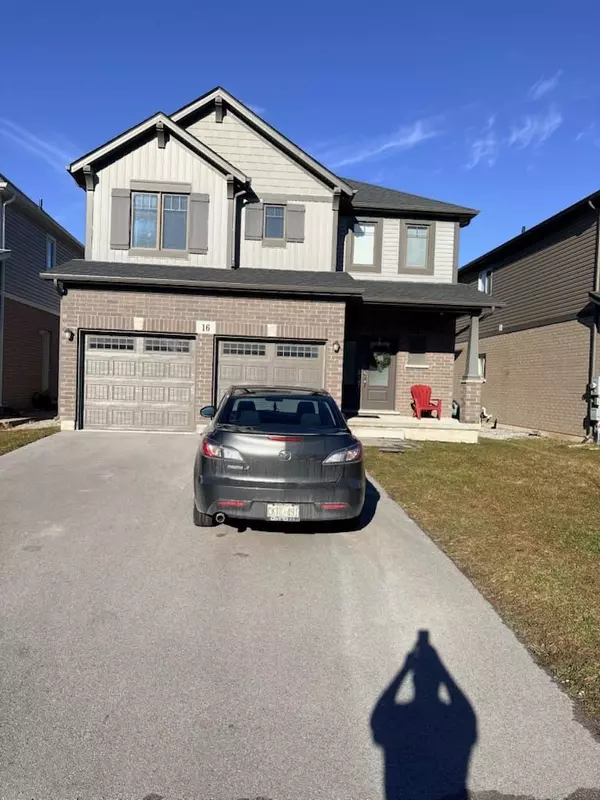 16 Overholt DR, Thorold, ON L2V 0G5