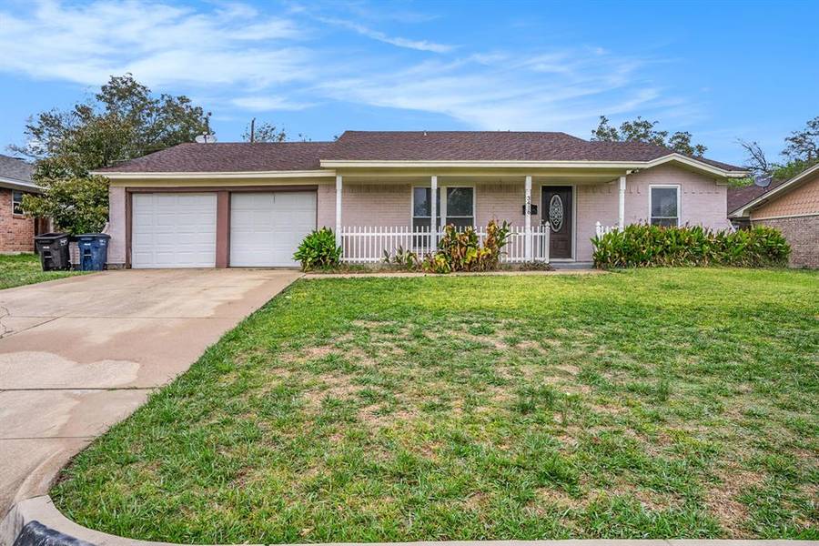 3416 Denbury Drive, Fort Worth, TX 76133