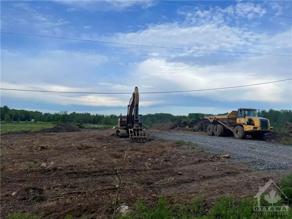 Clarence-rockland, ON K4K 1K7,860 Summit Private