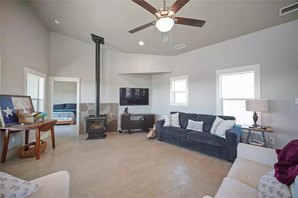 Jacksboro, TX 76458,131.7 Acres Roney Road