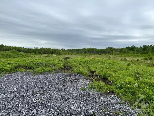 Clarence-rockland, ON K4K 1K7,860 Summit Private