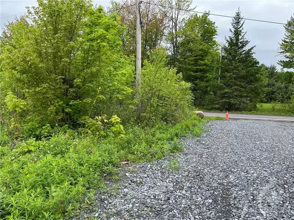 Clarence-rockland, ON K4K 1K7,860 Summit Private