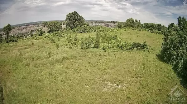 Orleans - Cumberland And Area, ON K4A 3N8,1296 OLD MONTREAL RD