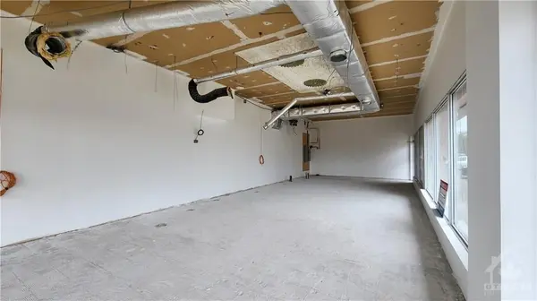 Hunt Club - South Keys And Area, ON K1V 7Z4,1717 BANK ST #2