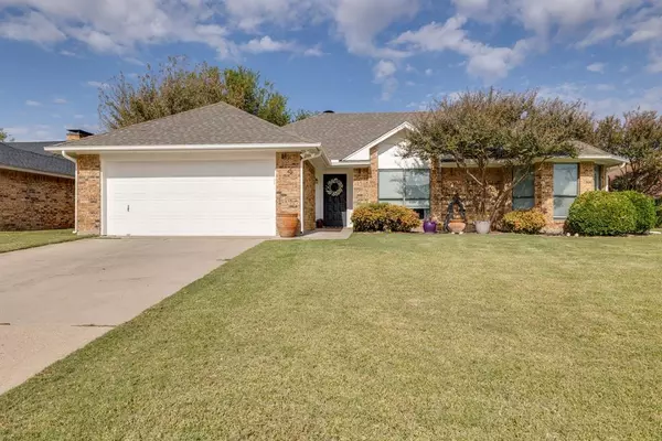 4 Salida Drive, Trophy Club, TX 76262