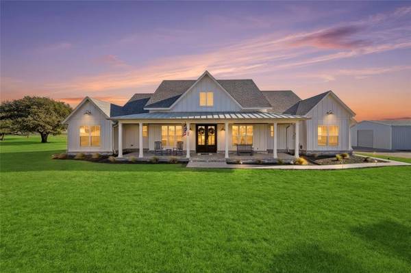 245 La Cresta Lane, Mineral Wells, TX 76067