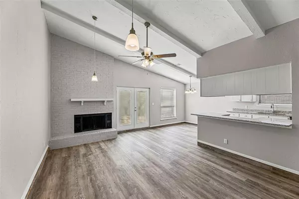 Saginaw, TX 76179,221 Asbury Drive