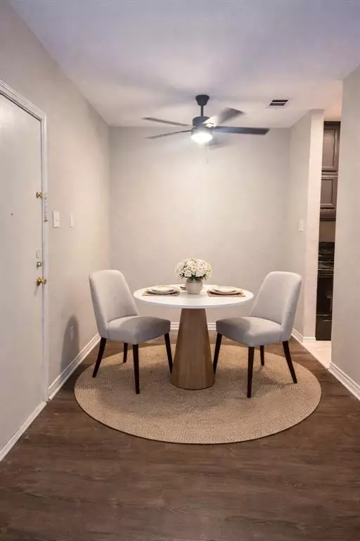 Dallas, TX 75206,5620 Live Oak Street #306