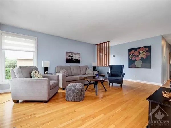 Alta Vista And Area, ON K1G 0C4,1347 AVENUE S AVE