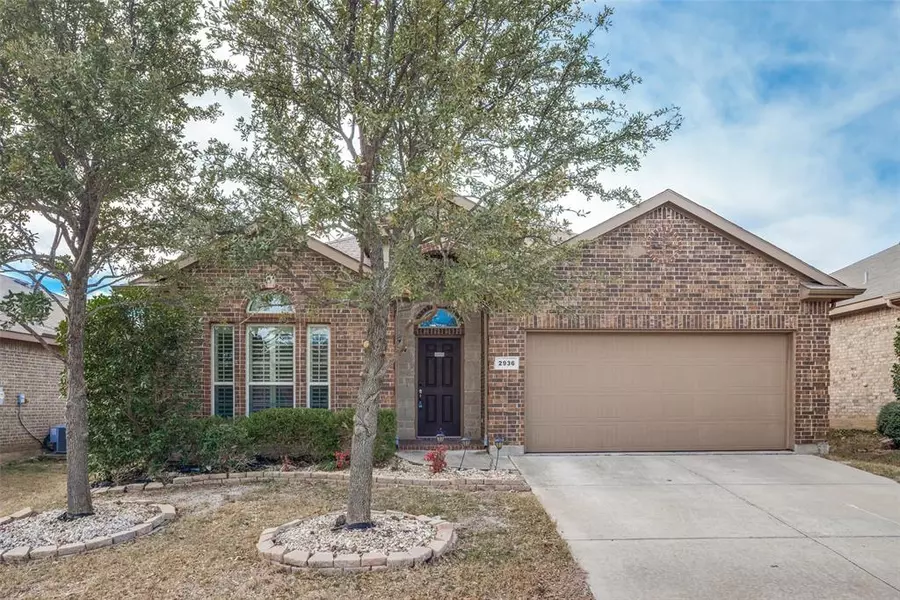 2936 Maple Creek Drive, Fort Worth, TX 76177