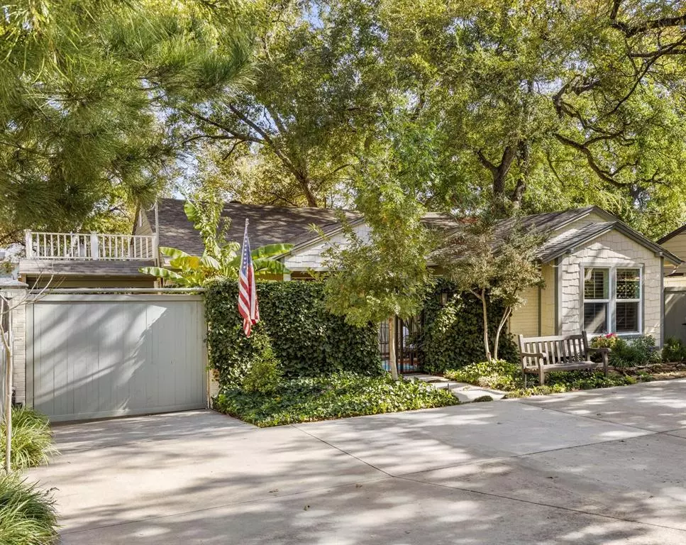 Dallas, TX 75208,1432 Sylvan Avenue