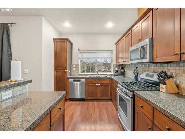 Hillsboro, OR 97006,8648 NE DELAMERE WAY