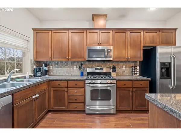 Hillsboro, OR 97006,8648 NE DELAMERE WAY