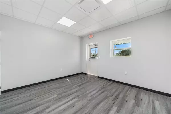 Van Alstyne, TX 75495,14333 FM 121 Highway