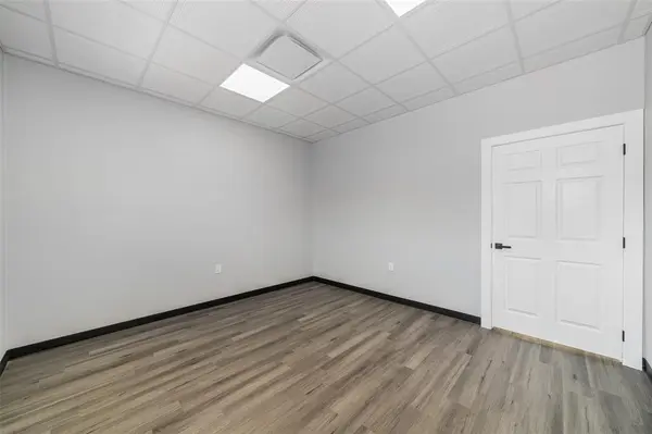 Van Alstyne, TX 75495,14333 FM 121 Highway