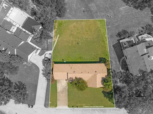 Woodway, TX 76712,8309 Gatecrest Drive