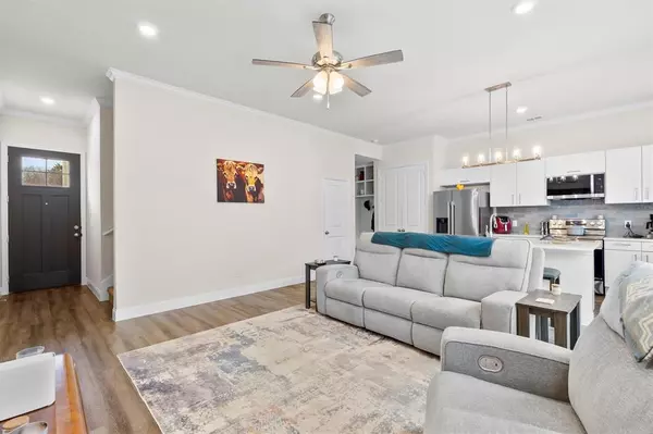 Dallas, TX 75227,6329 Mason Court