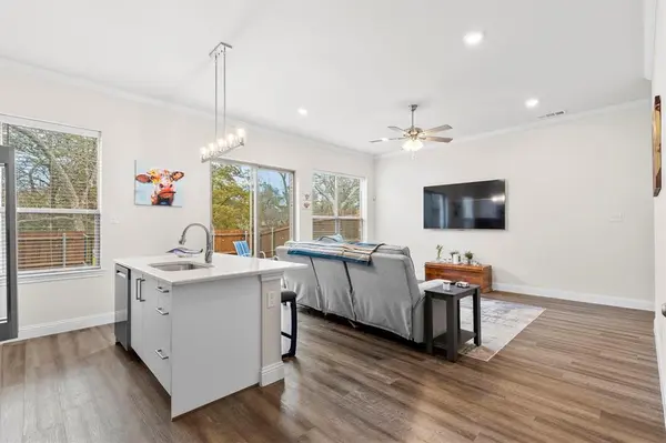 Dallas, TX 75227,6329 Mason Court